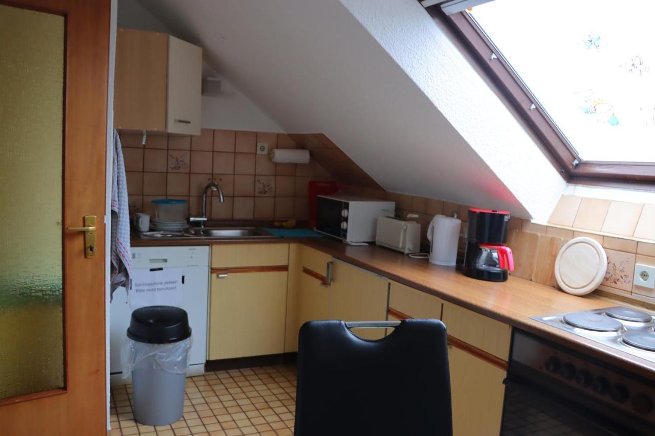 Zimmer im Pott Schalke Gelsenkirchen Exterior foto
