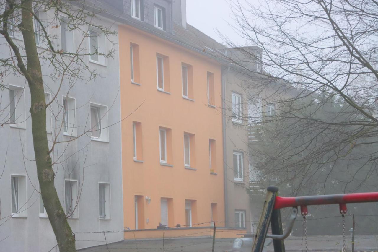 Zimmer im Pott Schalke Gelsenkirchen Exterior foto